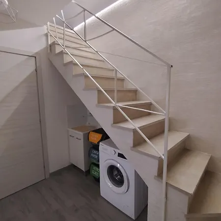 Apartment Square House Solarino