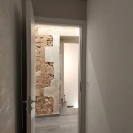 Square House Apartamento