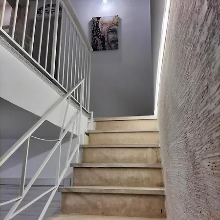Apartamento Square House Solarino