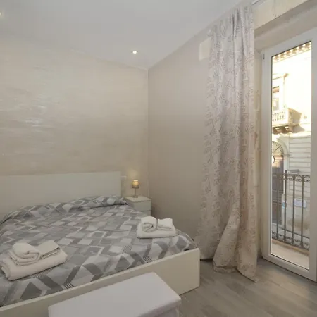 Apartamento Square House